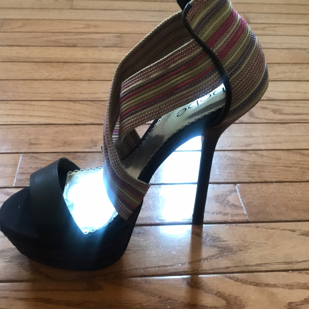 Bebe heels - Picture 4 of 4
